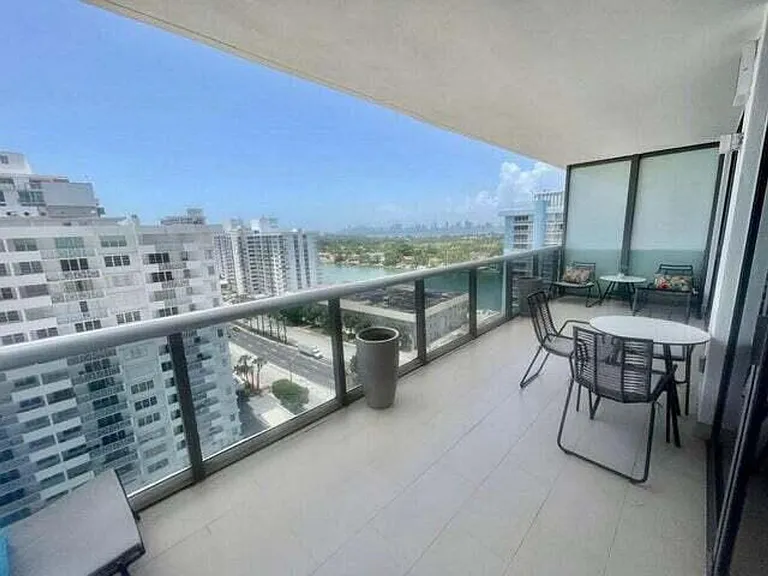 5875 Collins Avenue Cu #1606 — Photo 10