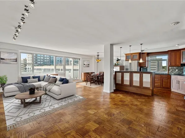 300 Martine Avenue #9C, White Plains, NY 10601