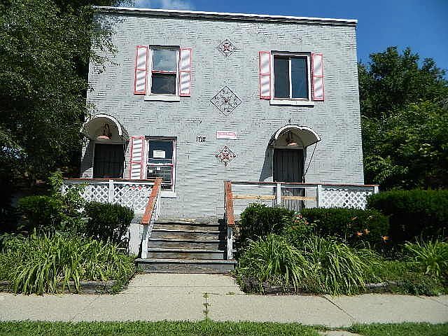 1st image of 1712 S 6th St