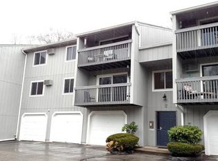 84 Buddington Rd APT 1, Groton, CT 06340
