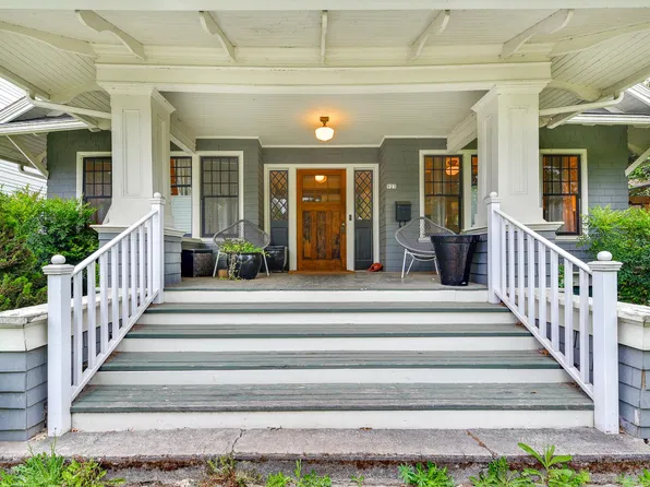 923 SE Lambert St, Portland, OR 97202