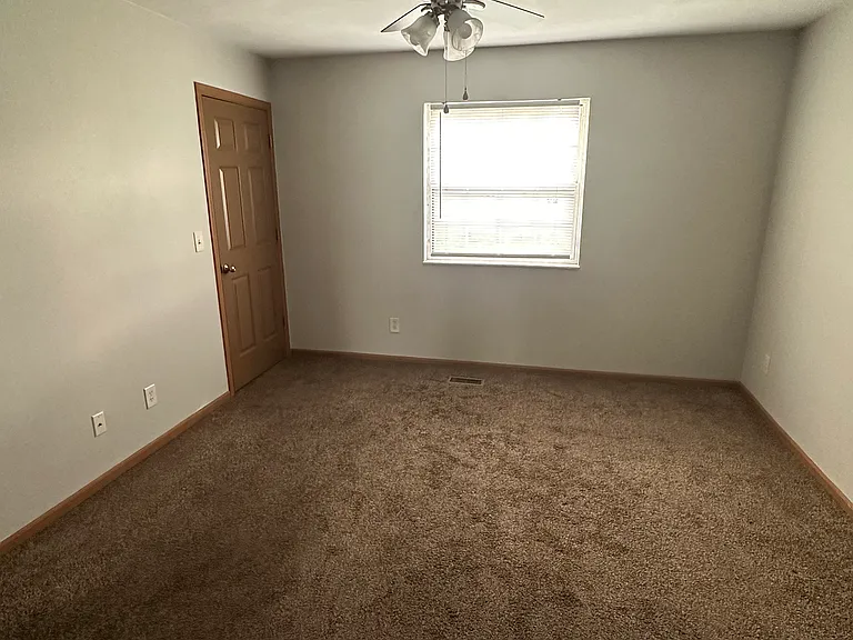 340 S Ruby Ln #2 — Photo 5