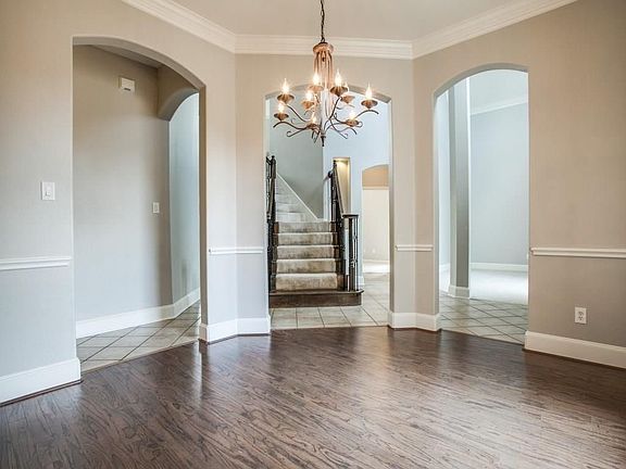 4th image of 1901 Fieldstone Ct