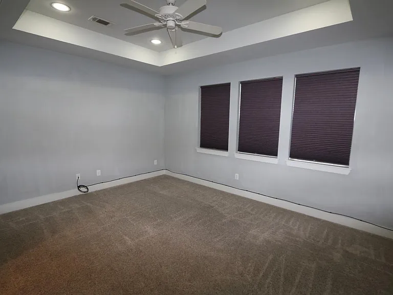 2103 Hadley St — Photo 13