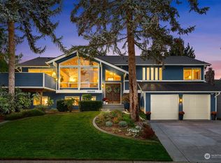 19220 SE 44th Way, Issaquah, WA