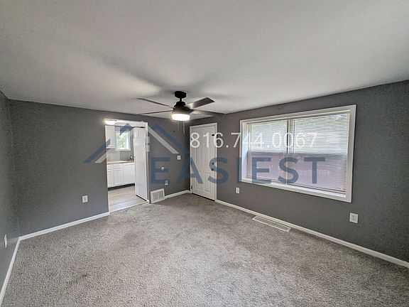 3rd image of 5102 NE 47th Ter