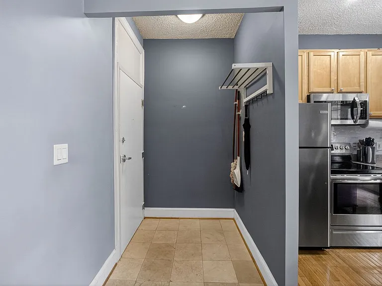 1401 Columbia Rd NW #319 — Photo 7