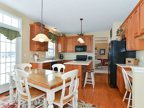 5th image of 714 Seth Dr