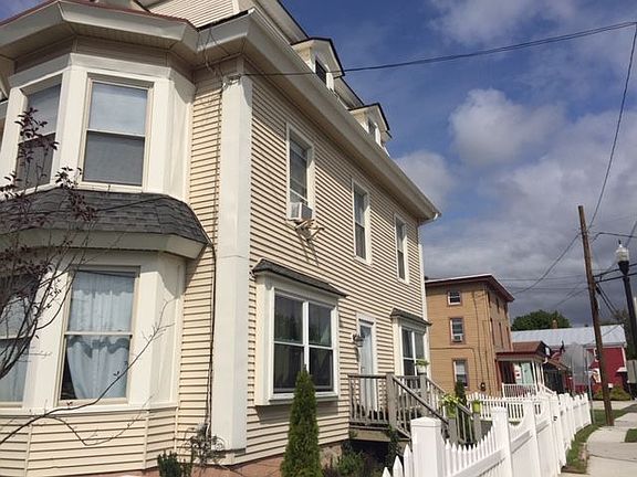 Route 50 frontage, access for front unit only