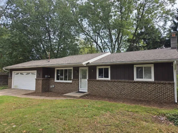 1422 Lake Ave, Portage, MI 49002