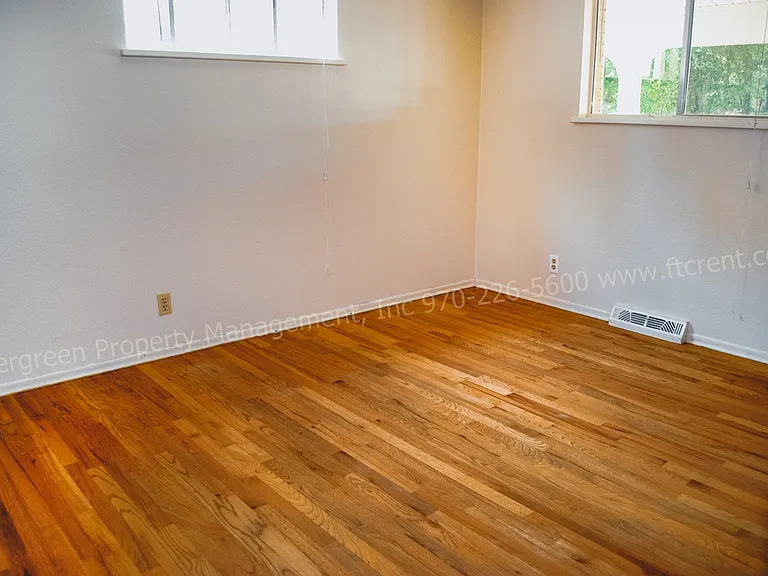 1228 Southridge Dr — Photo 8