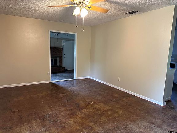 3rd image of 10842 Fm 2138 N