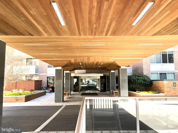 2939 Van Ness St NW APT 1221, Washington, DC 20008