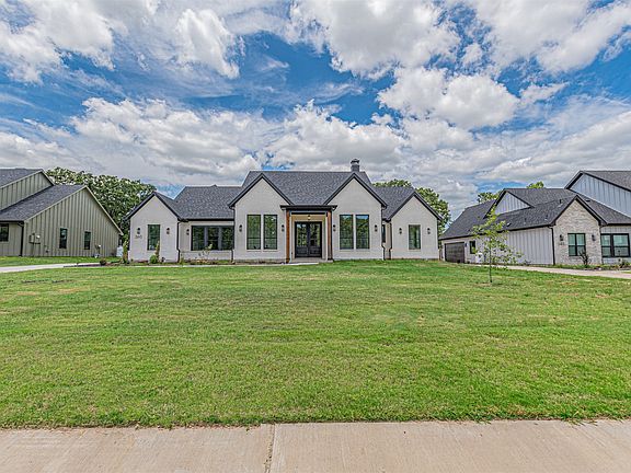 2nd image of 360 Dalton Rd