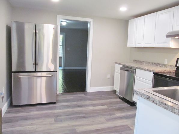 16 Lower West St #2, Annandale, NJ 08801