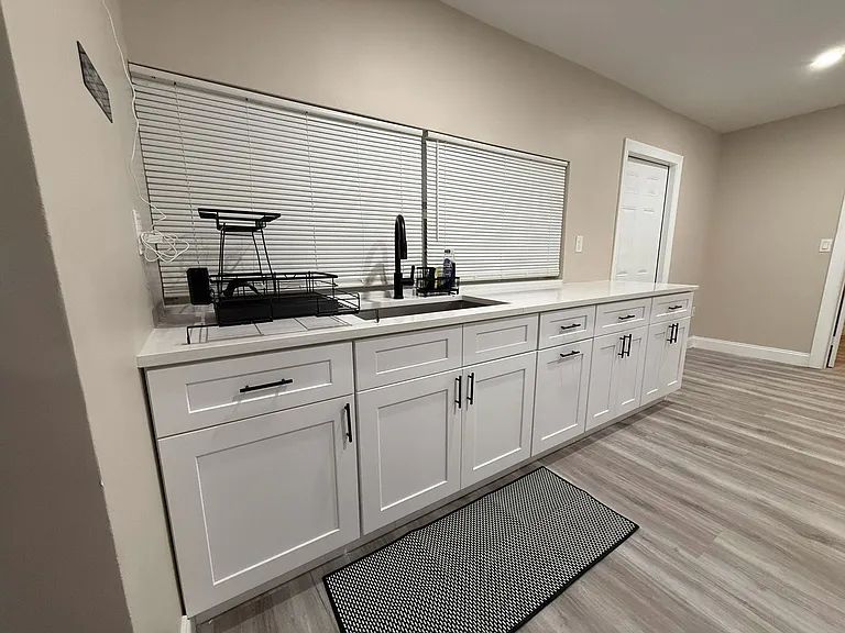 Spacious kitchen