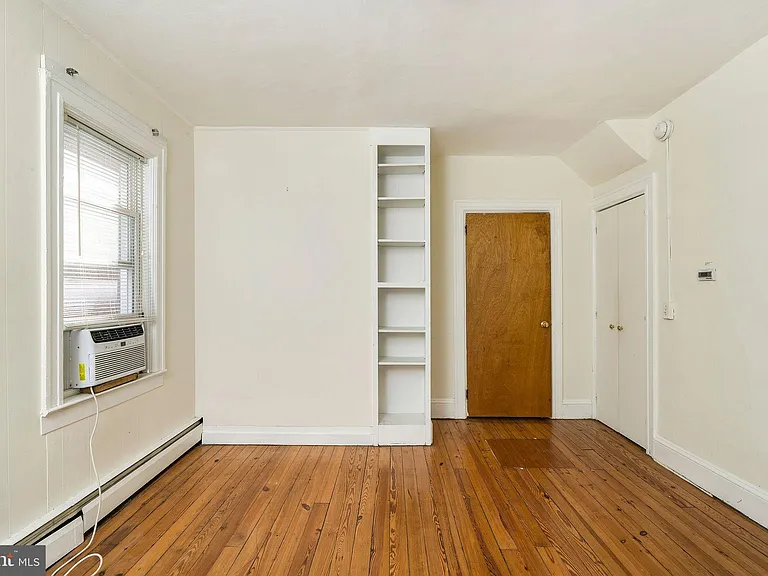 69 Pine St #1 — Photo 6