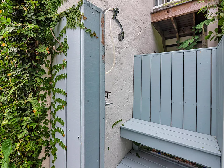 230 Sunset Rd — Photo 47