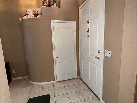 4th image of 715 Leicester St