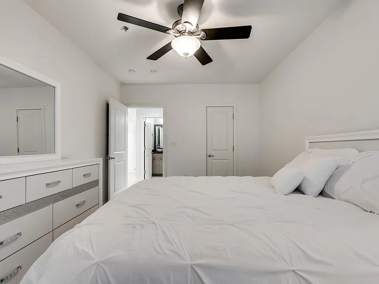 1200 Main St #1007 — Photo 16