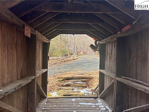 5th image of 1694 Humpback Mountain Road
