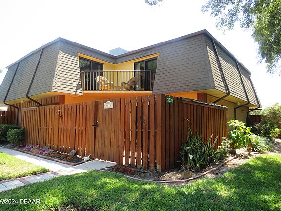 2nd image of 3826 Saxon Dr