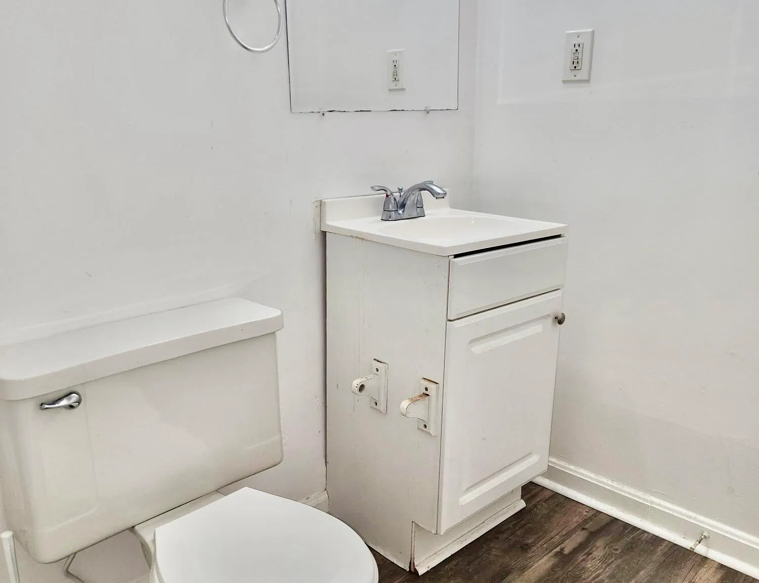 1 bed, 1.0 bath, 650 sqft, $900 — Photo 1