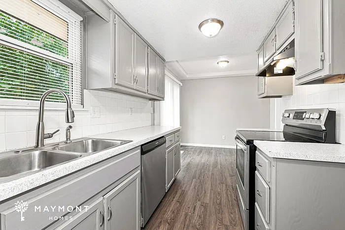 10738 Stark Ave — Photo 12