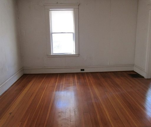 3rd image of 64 Arborway Dr