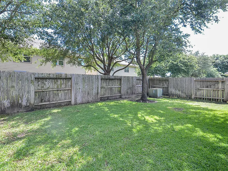 6418 Burgess Heights Ln — Photo 41