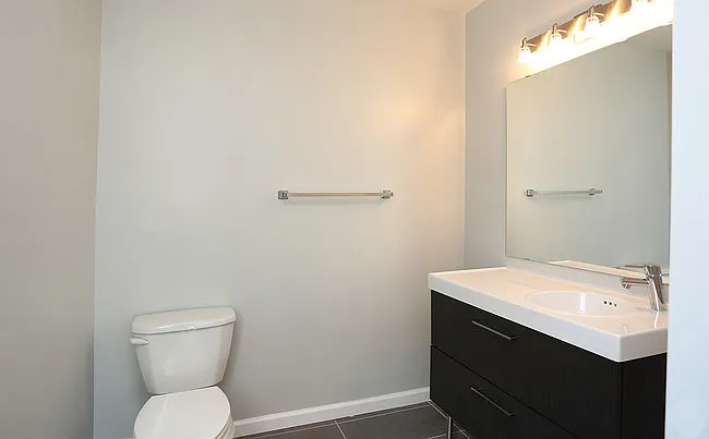 2 bed, 1100 sqft, $1,900 — Photo 4