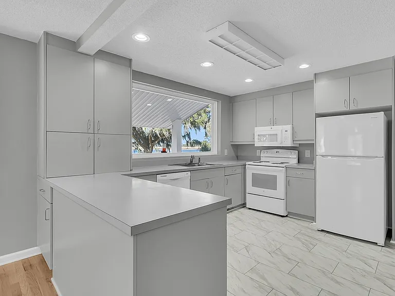 5844 Oak Hart Rd — Photo 41