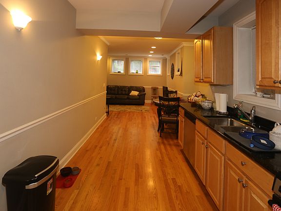 4th image of 5349 N Kenmore Ave #G