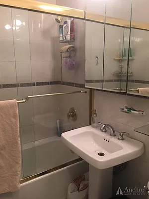 Rented by Anchor Associates | media 13