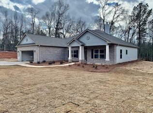 381 River Mansion Dr, Jefferson, GA 30549