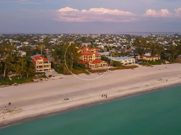 7316 Gulf Dr, Holmes Beach, FL 34217