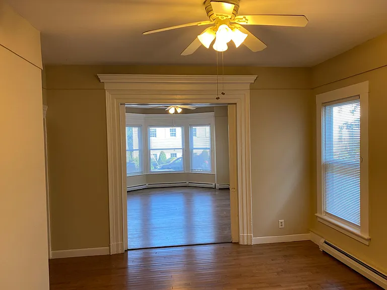 52 Bramhall St #4 — Photo 9