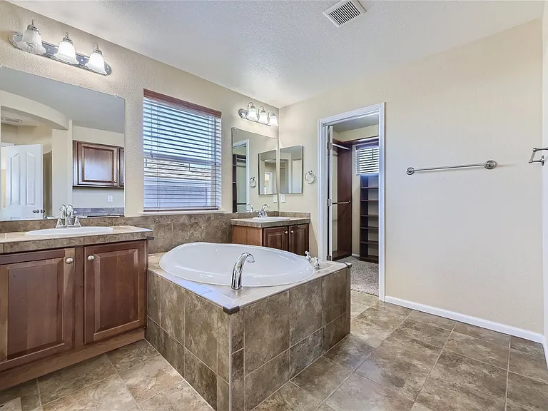 10679 Cedarcrest Cir — Photo 16