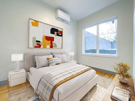 4th image of 209 Montrose Ave #1C