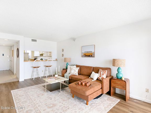 5th image of 2465 S Washington Ave APT A-402