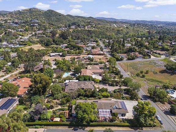 5th image of 860 Ora Avo Dr
