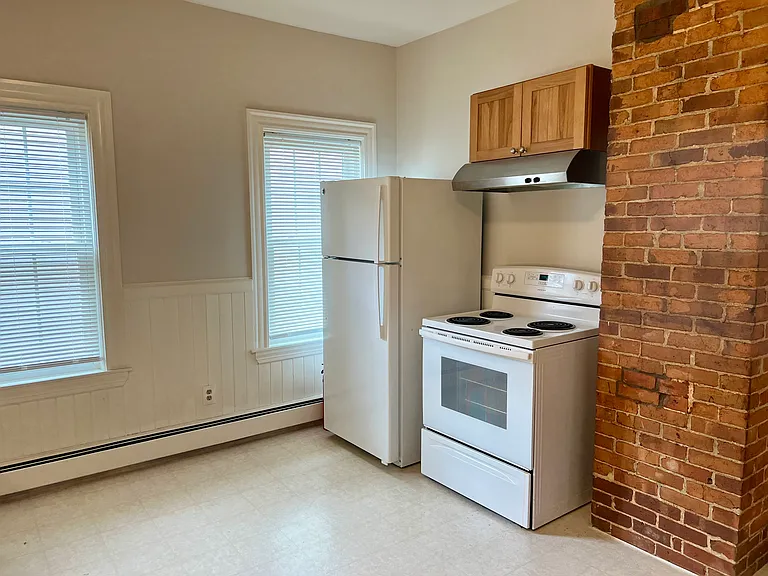 46 Pleasant St #1 — Photo 7