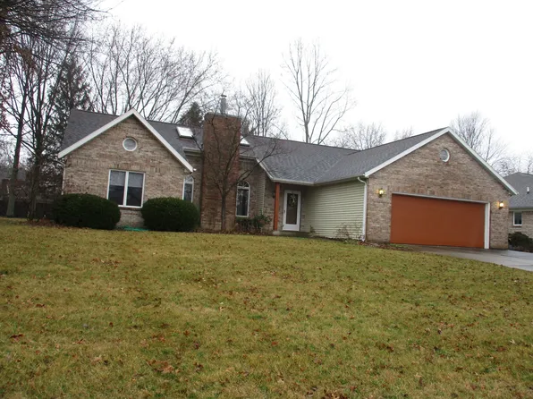 1118 Ridgeway Dr, Crawfordsville, IN 47933