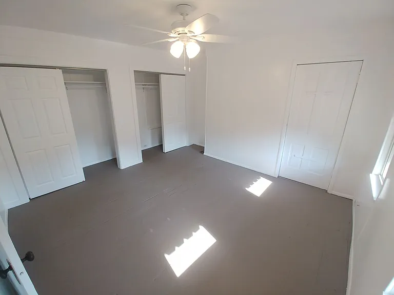 222 Walter St — Photo 8