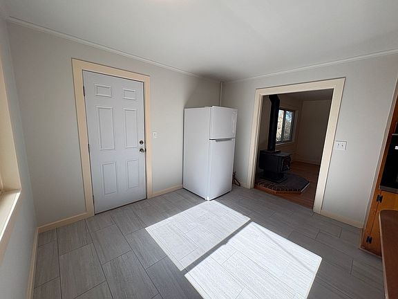 4th image of 513 NE Irving Ave Unit 1