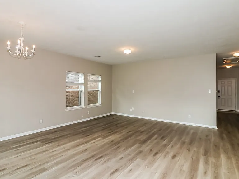 8119 Almera Falls Dr — Photo 4