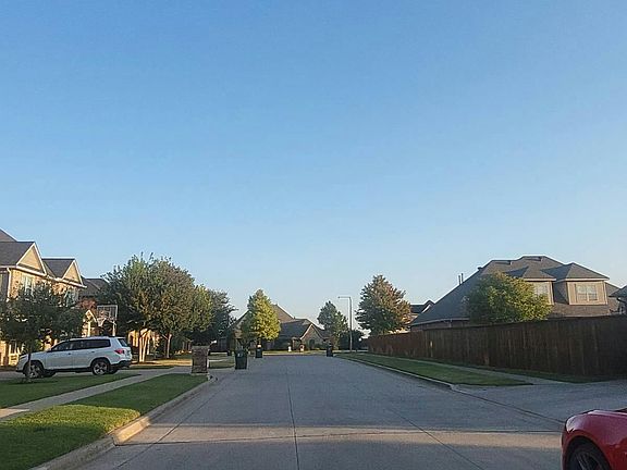 4th image of 1104 Wellman Dr