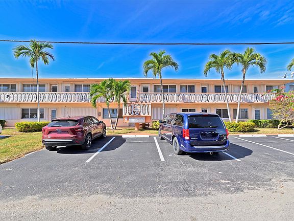 5th image of 1000 SW 10th Avenue #P4
