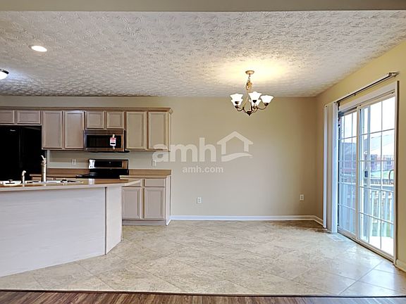 4th image of 9235 Sawgrass Dr