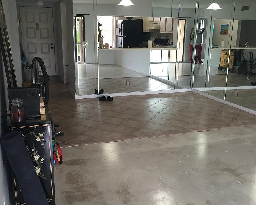 Living Room/Dinning Room